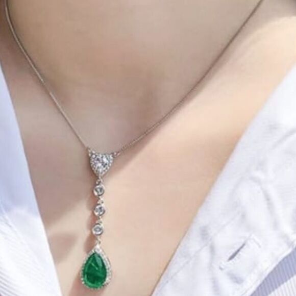 🌹Platinum Plated CZ Water Drop Pendant - Picture 4 of 8